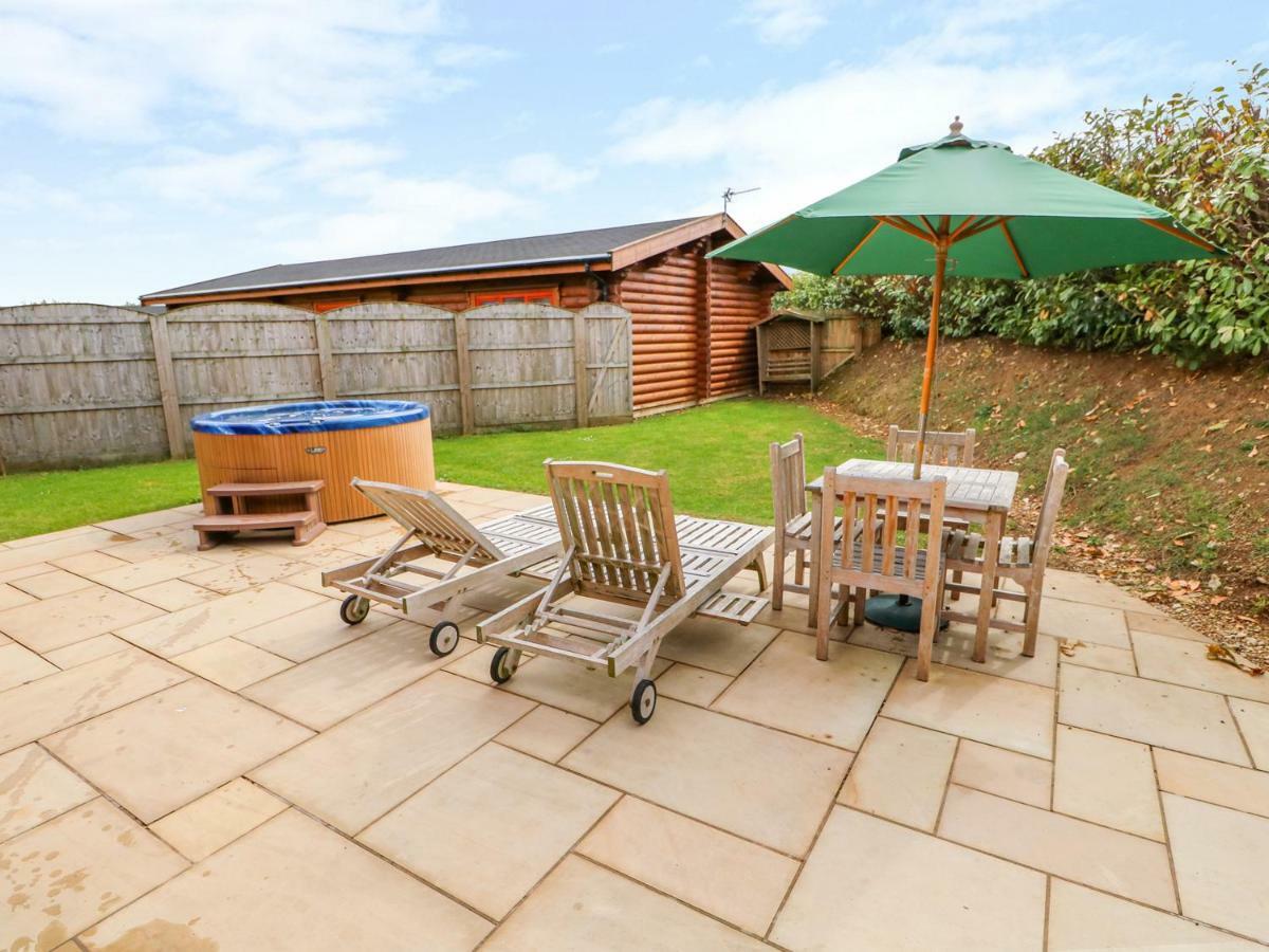 Ash Lodge Oakham Exterior photo